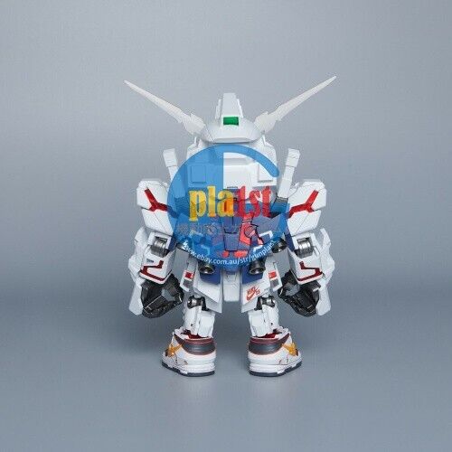 Brand New Bandai x Nike SB QMSV Unicorn Gundam PVC Action Figure (with Key Ring)