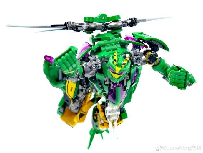 Brand New Trojan Horse TH-01 Hurricane Waspinator Helicopter Transformable